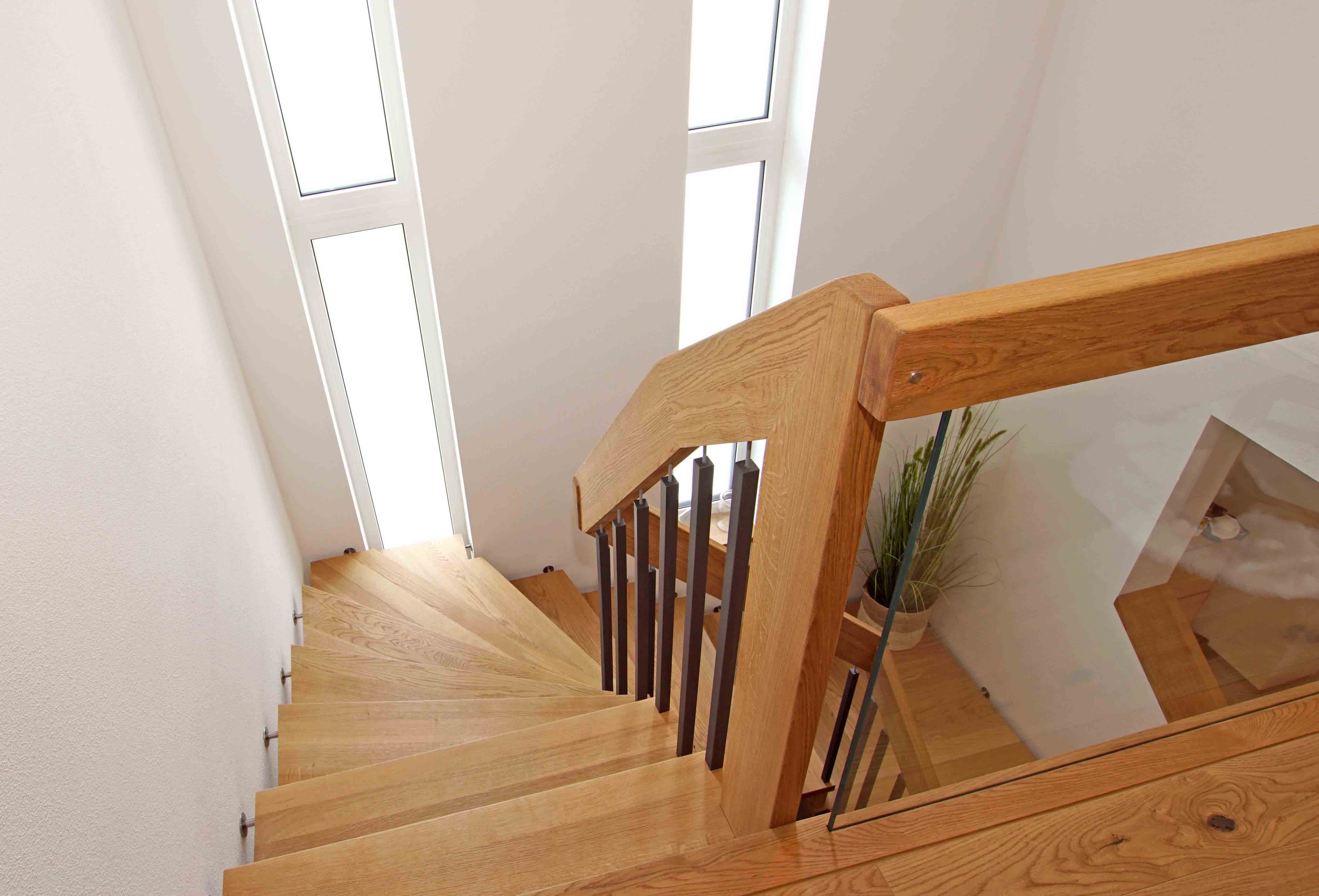 Freitragende Treppen - treppen arte Regensburg