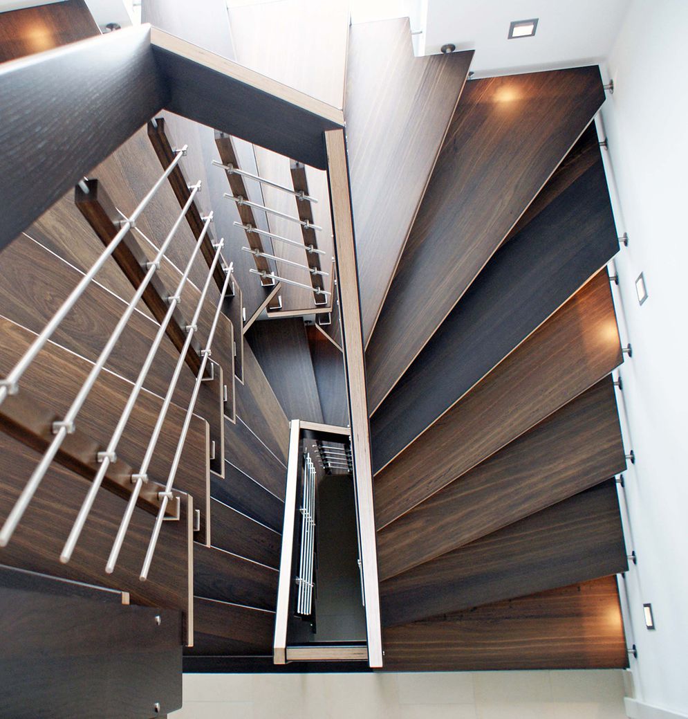 Freitragende Treppe 2 Raeuchereiche 3dc802f422